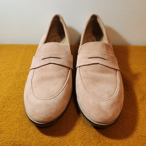 Womens Clarks Trish Rose Penny Loafer - Picture 2 of 10